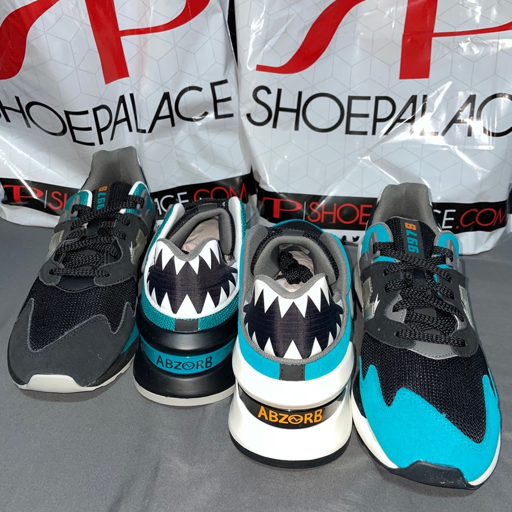 New Balance Shoe Palace Exclusive 997’s Size 10